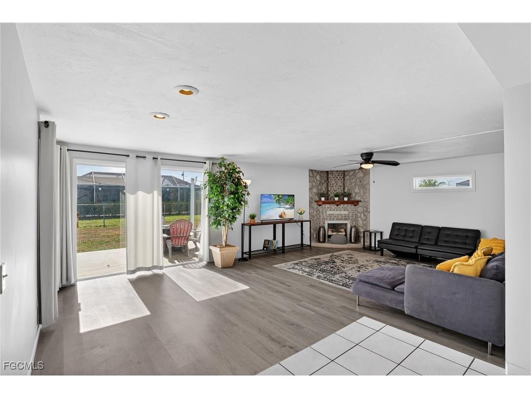 918 SE 35th Street Cape Coral FL 33904 2025025832 image9