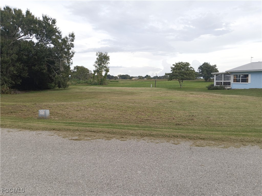 918 Thatcher Boulevard Moore Haven FL 33471 2025012348 image2