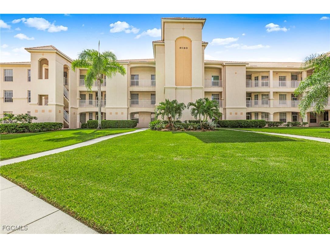 9180 Southmont Cove #201 Fort Myers FL 33908 2025012058 image1