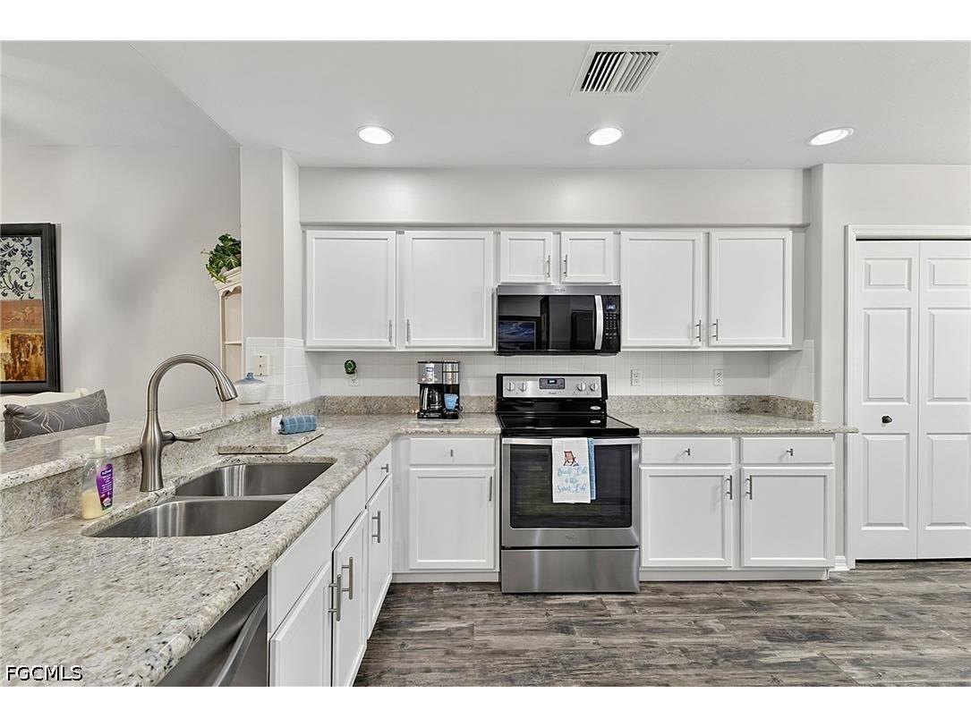 9180 Southmont Cove #206 Fort Myers FL 33908 2026028444 image2