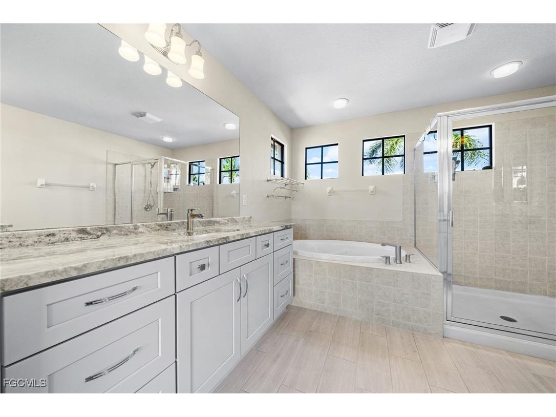 9182 River Otter Drive Fort Myers FL 33912 2025024508 image17
