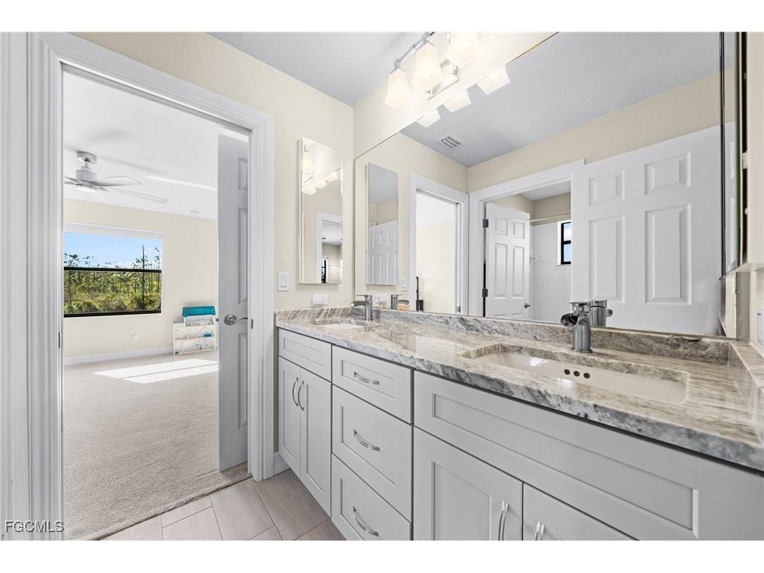 9182 River Otter Drive Fort Myers FL 33912 2025024508 image20