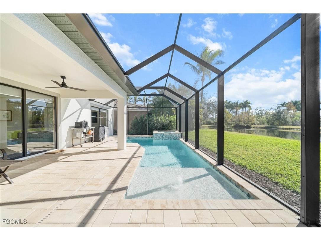 9182 River Otter Drive Fort Myers FL 33912 2025024508 image28