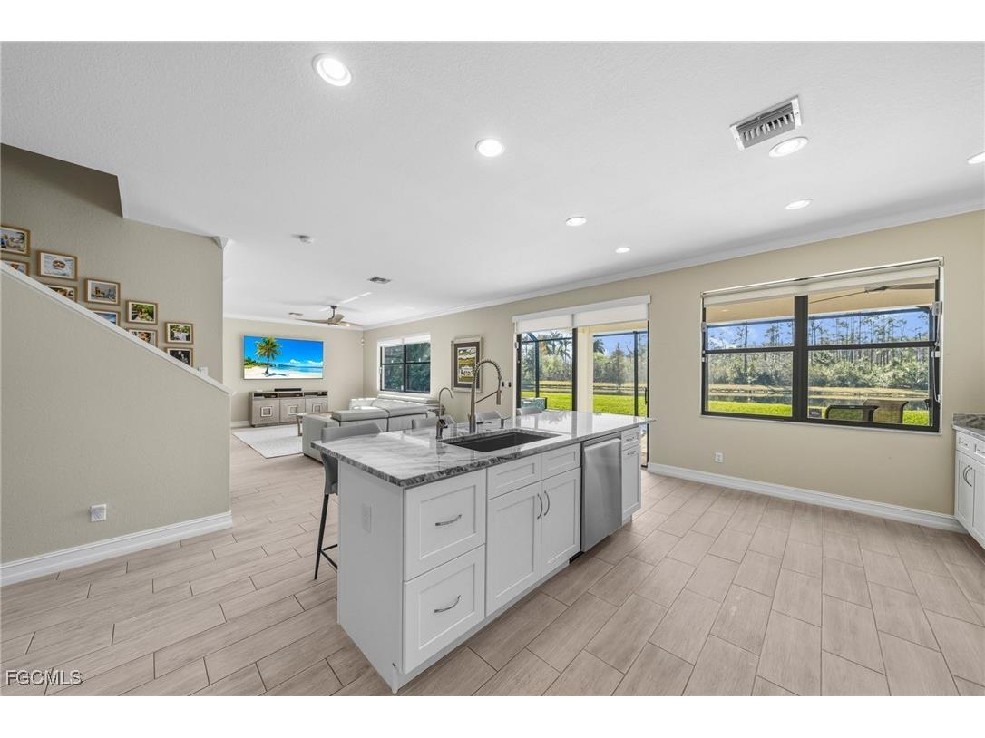 9182 River Otter Drive Fort Myers FL 33912 2025024508 image7