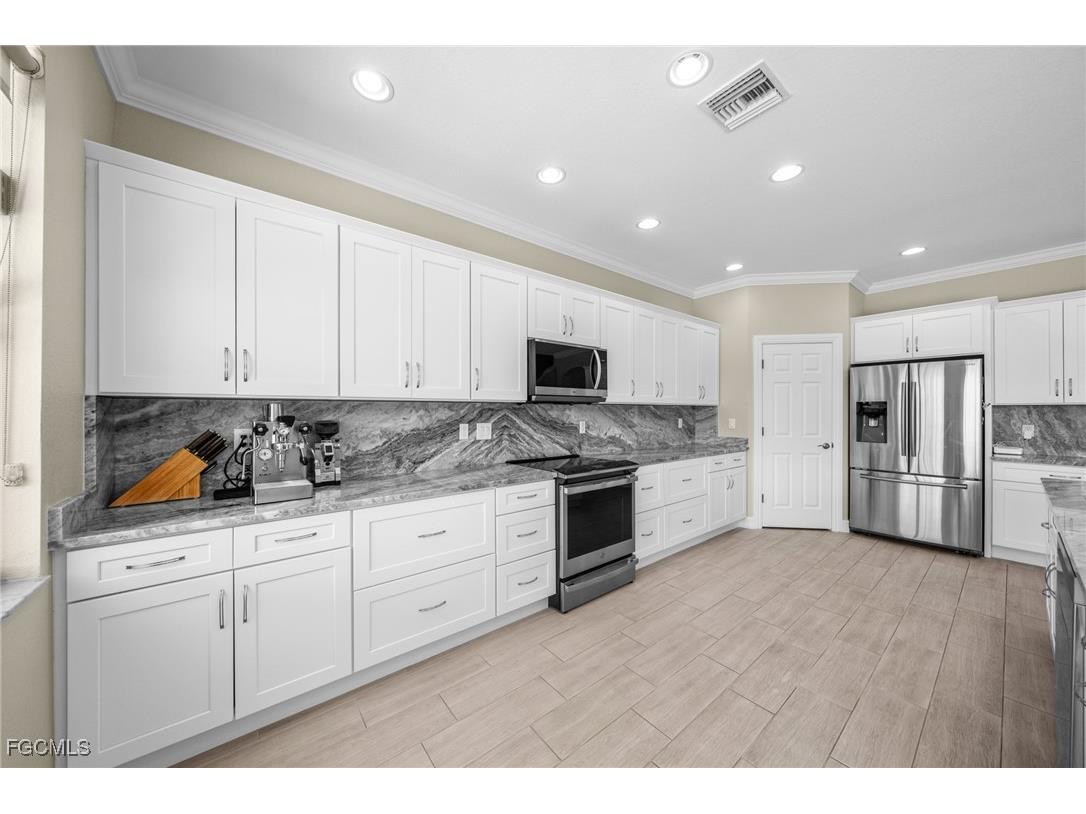 9182 River Otter Drive Fort Myers FL 33912 2025024508 image9