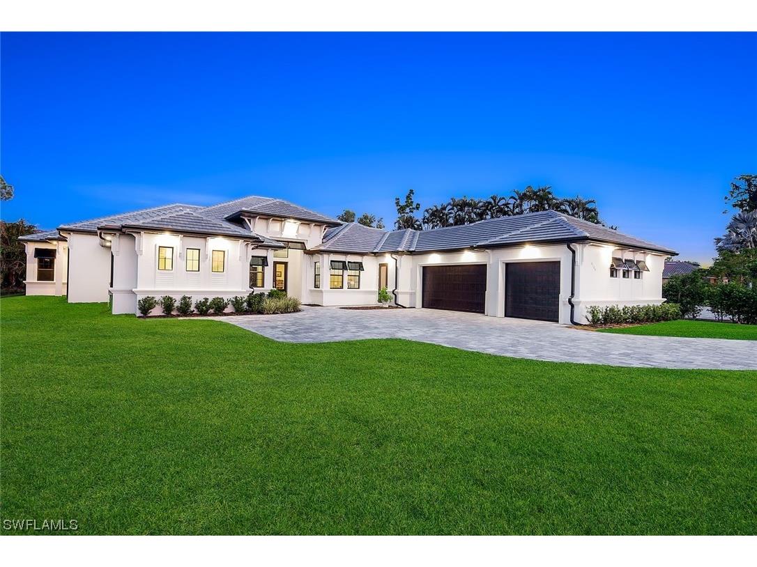 9188 The Lane Naples FL 34109 223078749 image1