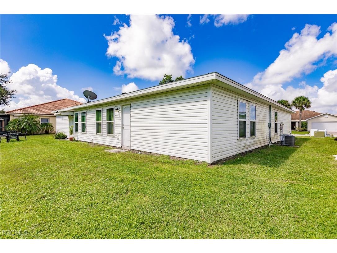 9189 Aegean Circle Lehigh Acres FL 33936 2025009453 image28
