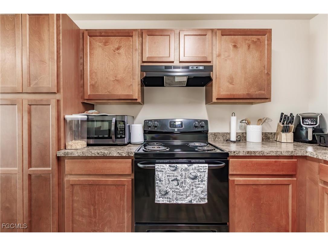 9189 Aegean Circle Lehigh Acres FL 33936 2025009453 image8