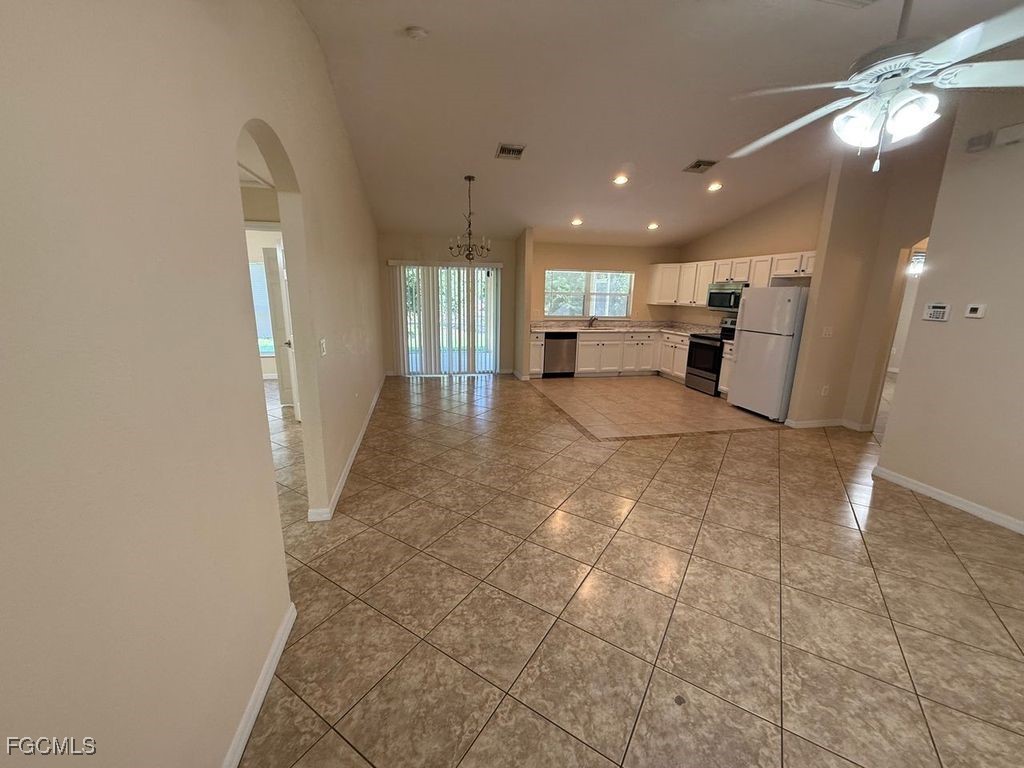919 Berg Street E Lehigh Acres FL 33974 2025015044 image4