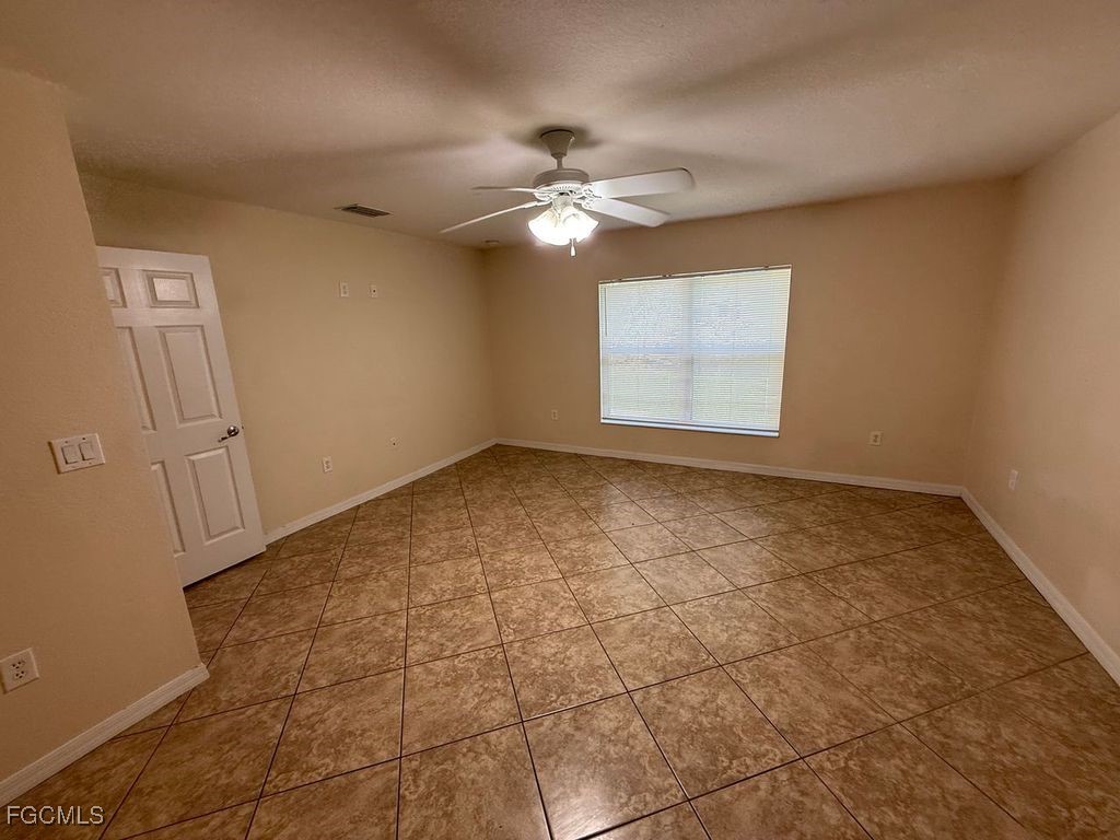 919 Berg Street E Lehigh Acres FL 33974 2025015044 image6