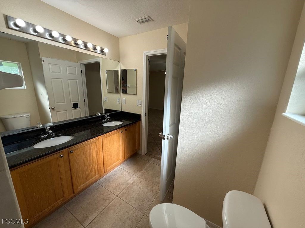 919 Berg Street E Lehigh Acres FL 33974 2025015044 image7