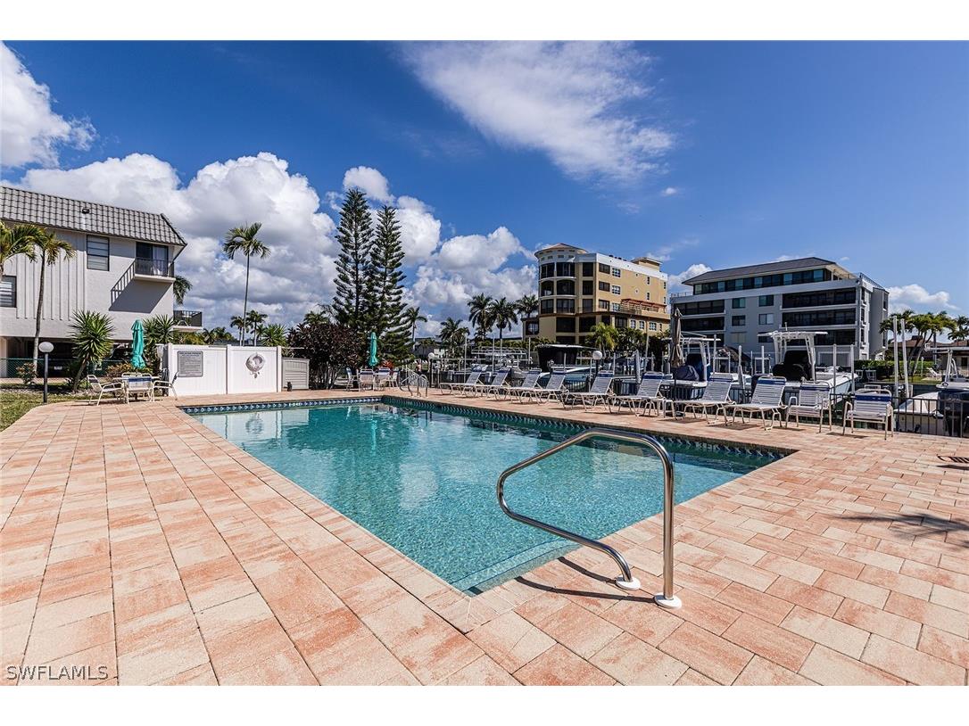 919 Huron Court #101 Marco Island FL 34145 226008427 image25