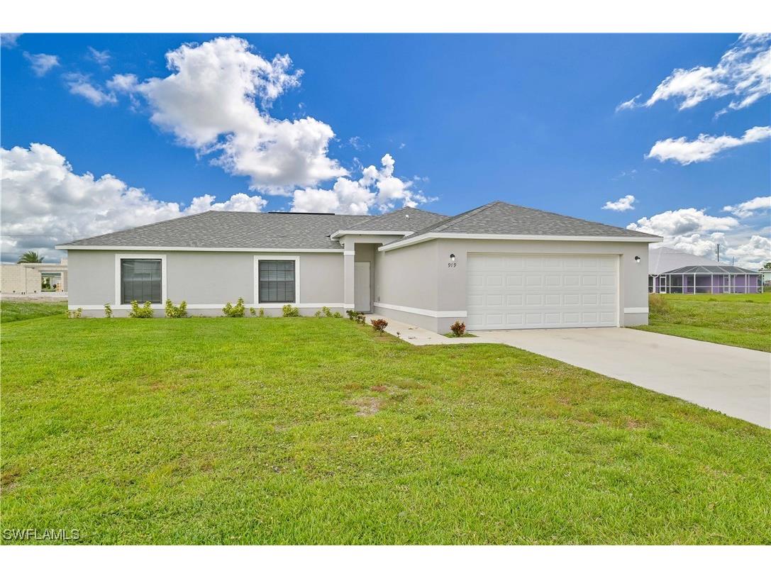 919 NE 10th Lane Cape Coral FL 33909 223081841 image1
