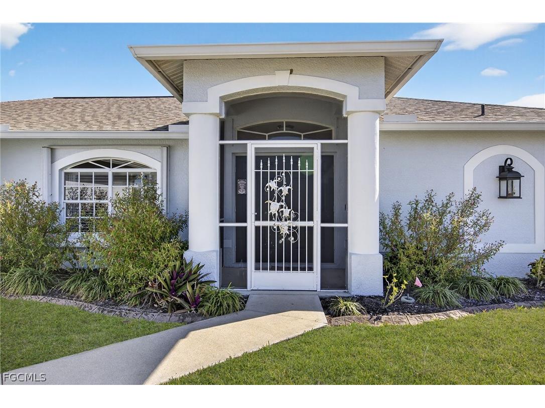 919 NW 6th Place Cape Coral FL 33993 2026006441 image2