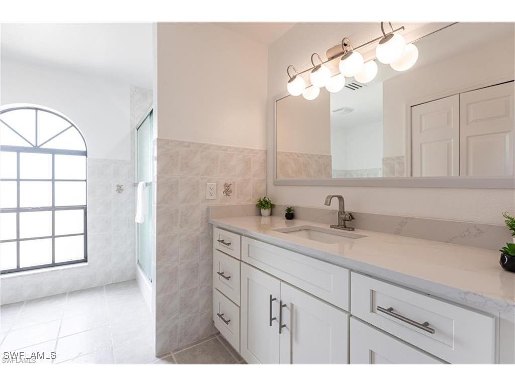 919 SE 16 Street Cape Coral FL 33904 225075592 image8