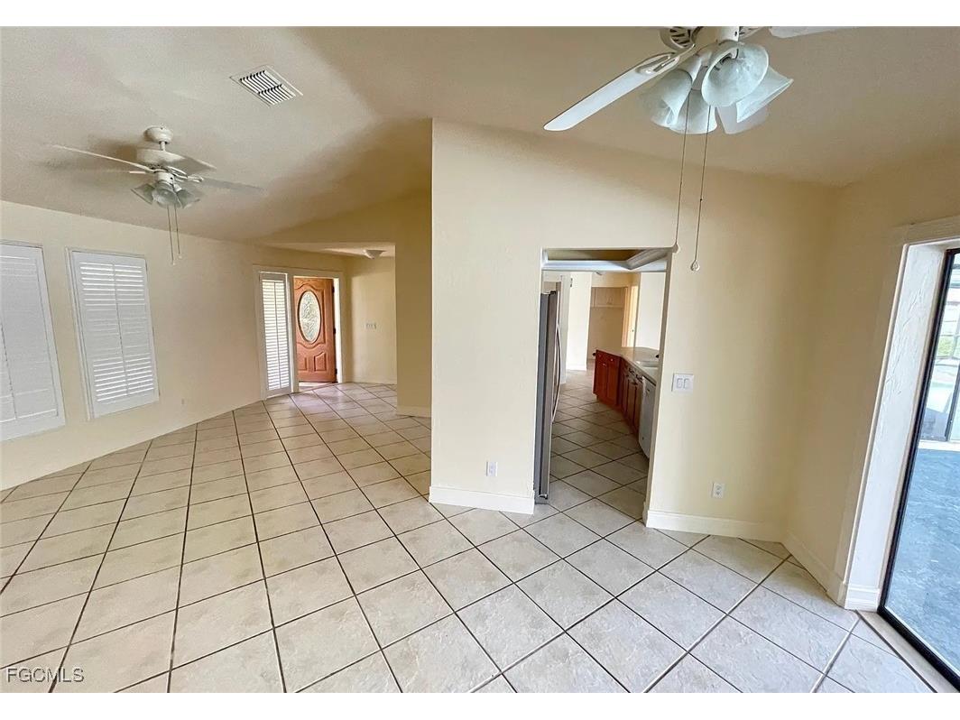 919 SE 21st Lane Cape Coral FL 33990 2025021310 image10