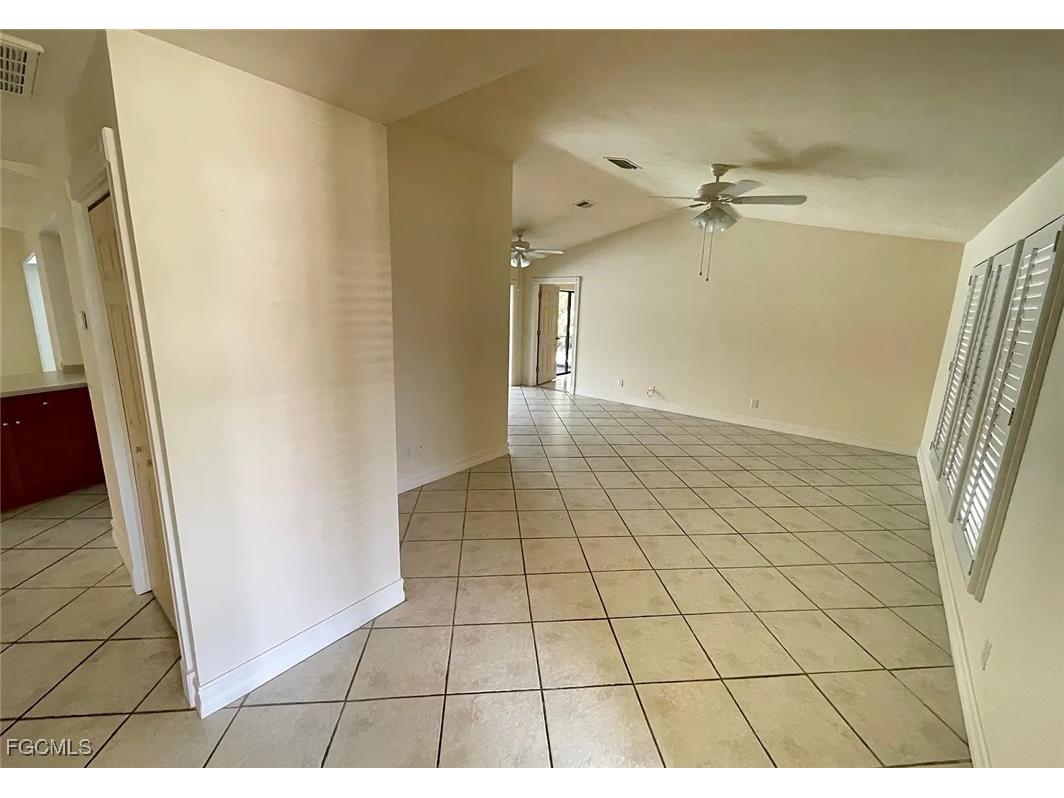 919 SE 21st Lane Cape Coral FL 33990 2025021310 image4