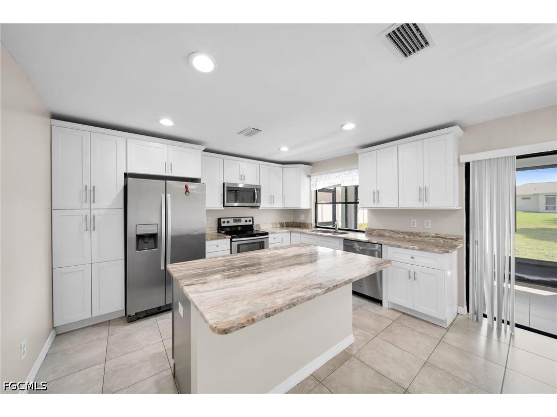 919 SE 5th Place Cape Coral FL 33990 2026021198 image7