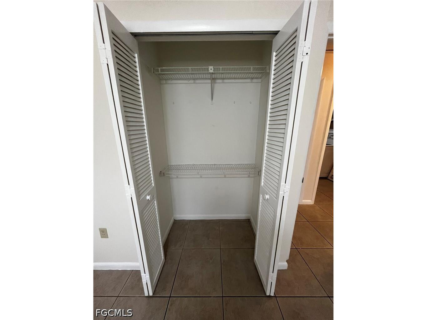 919 SE 8th Terrace #7 Cape Coral FL 33990 2026018372 image10