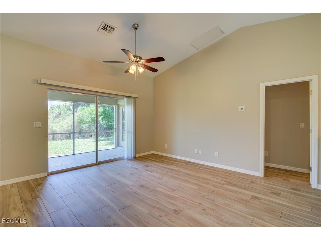 919 SW 15th Place Cape Coral FL 33991 2025021850 image14