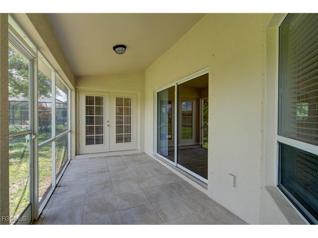 919 SW 15th Place Cape Coral FL 33991 2025021850 image19