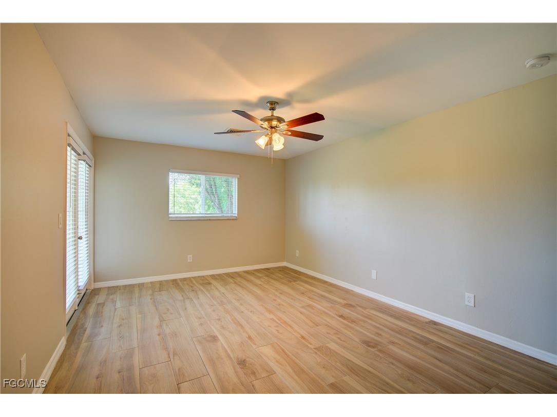 919 SW 15th Place Cape Coral FL 33991 2025021850 image26