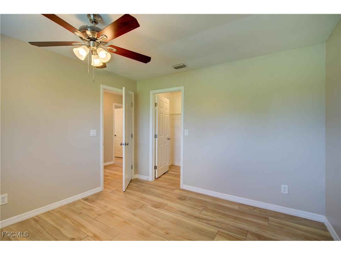 919 SW 15th Place Cape Coral FL 33991 2025021850 image27