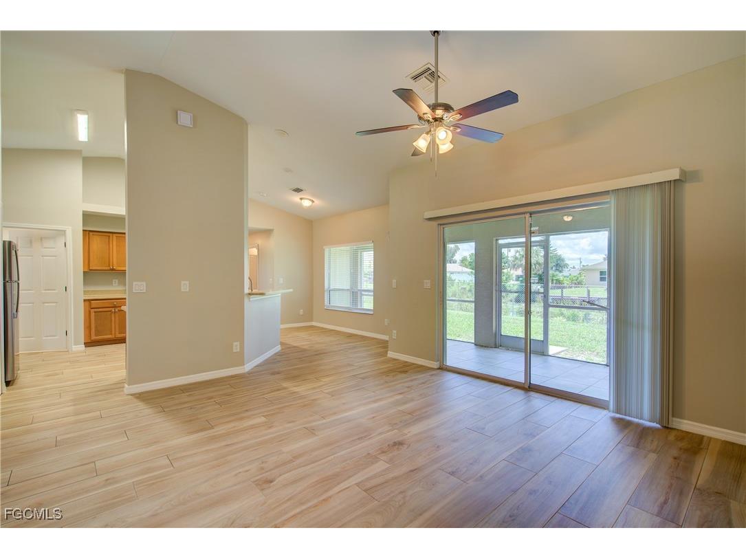 919 SW 15th Place Cape Coral FL 33991 2025021850 image3