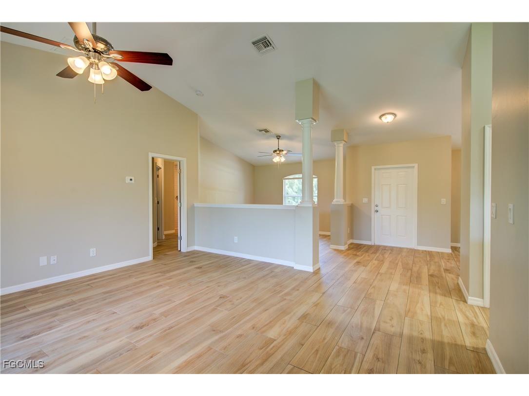 919 SW 15th Place Cape Coral FL 33991 2025021850 image6