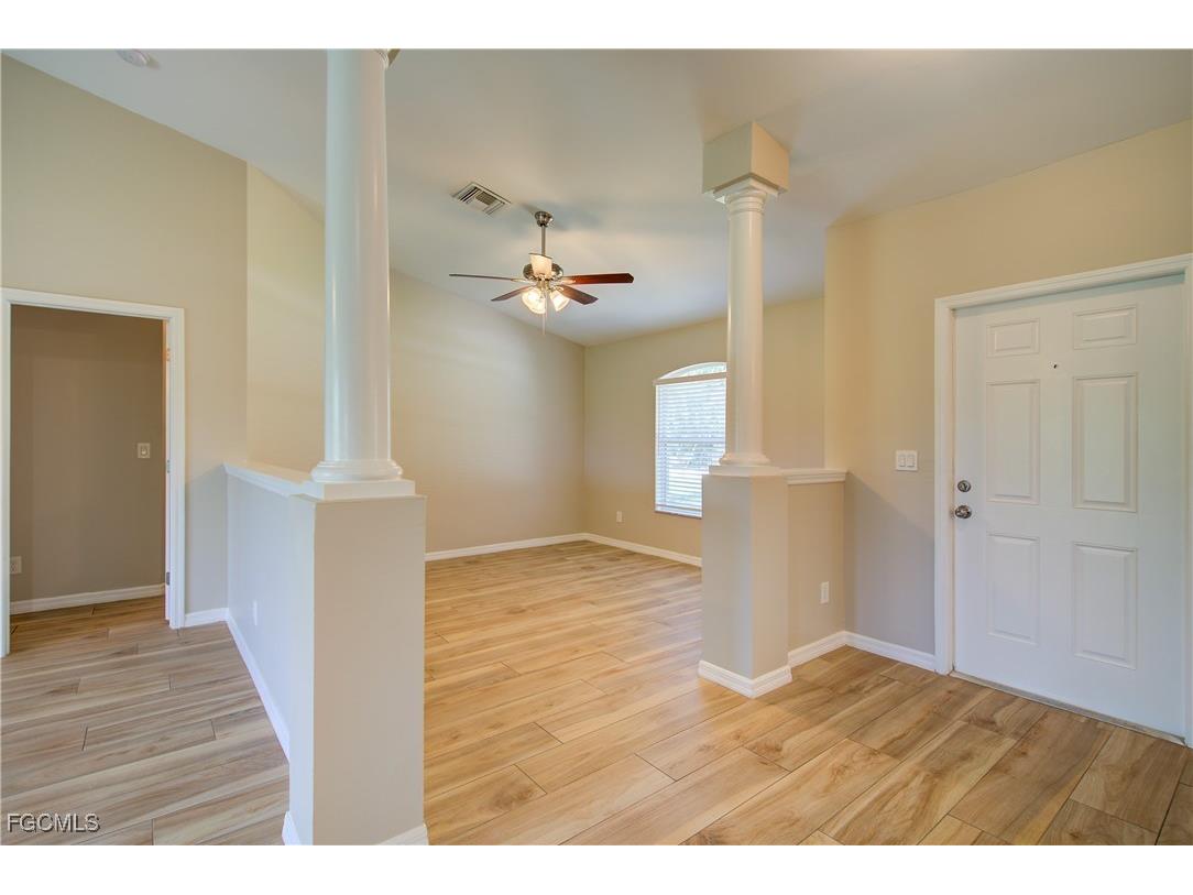 919 SW 15th Place Cape Coral FL 33991 2025021850 image7