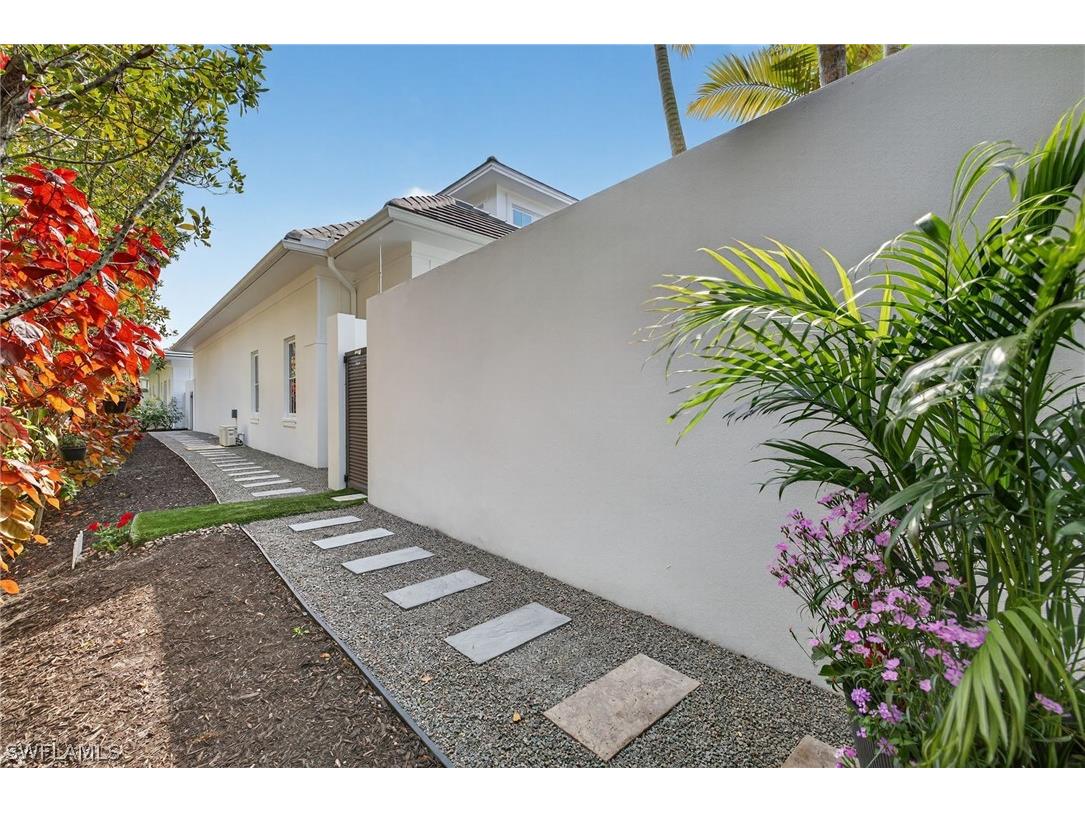 9193 Mercato Way Naples FL 34108 225085158 image33