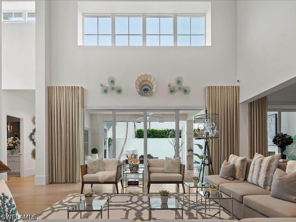 9193 Mercato Way Naples FL 34108 226022072 image19