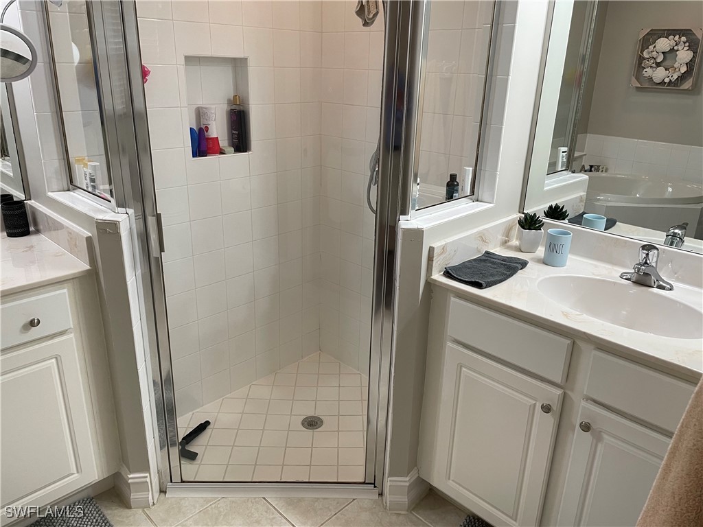 9195 Michael Circle #1301 Naples FL 34113 226001815 image16