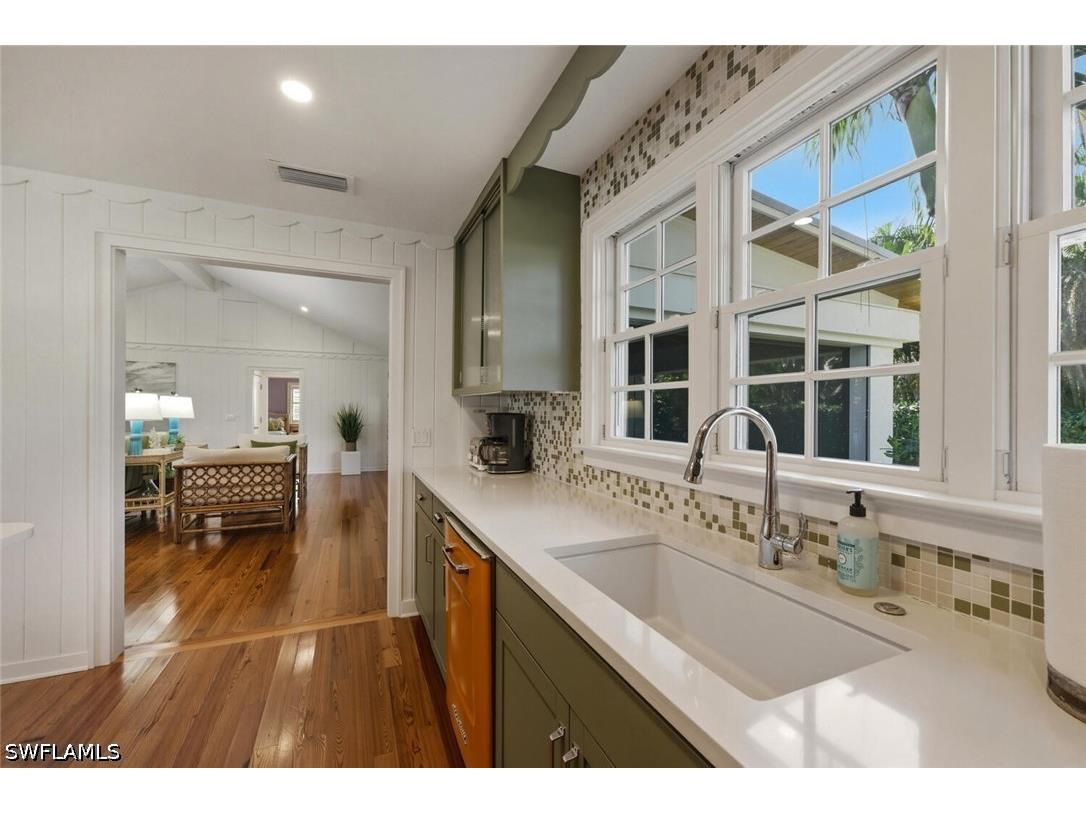 92 10th Avenue S Naples FL 34102 226009549 image19