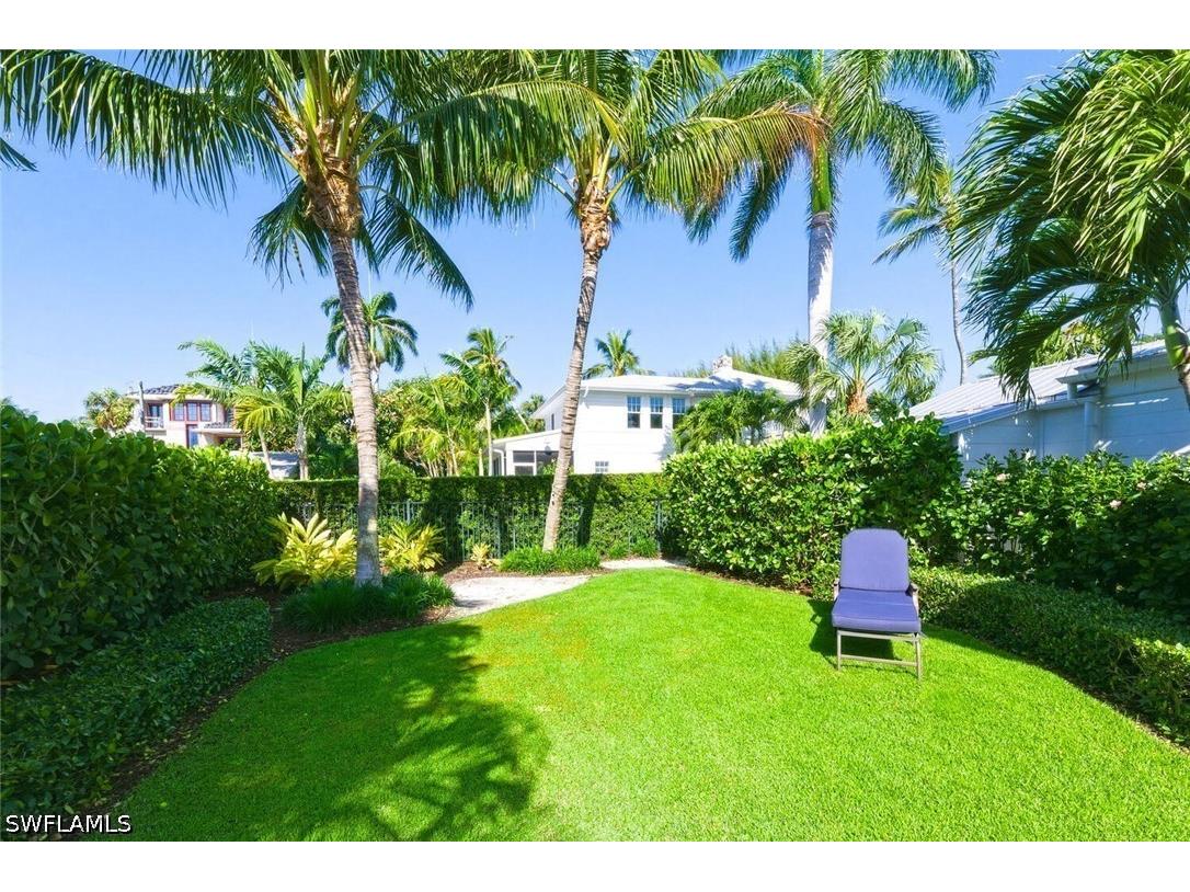 92 10th Avenue S Naples FL 34102 226009549 image35