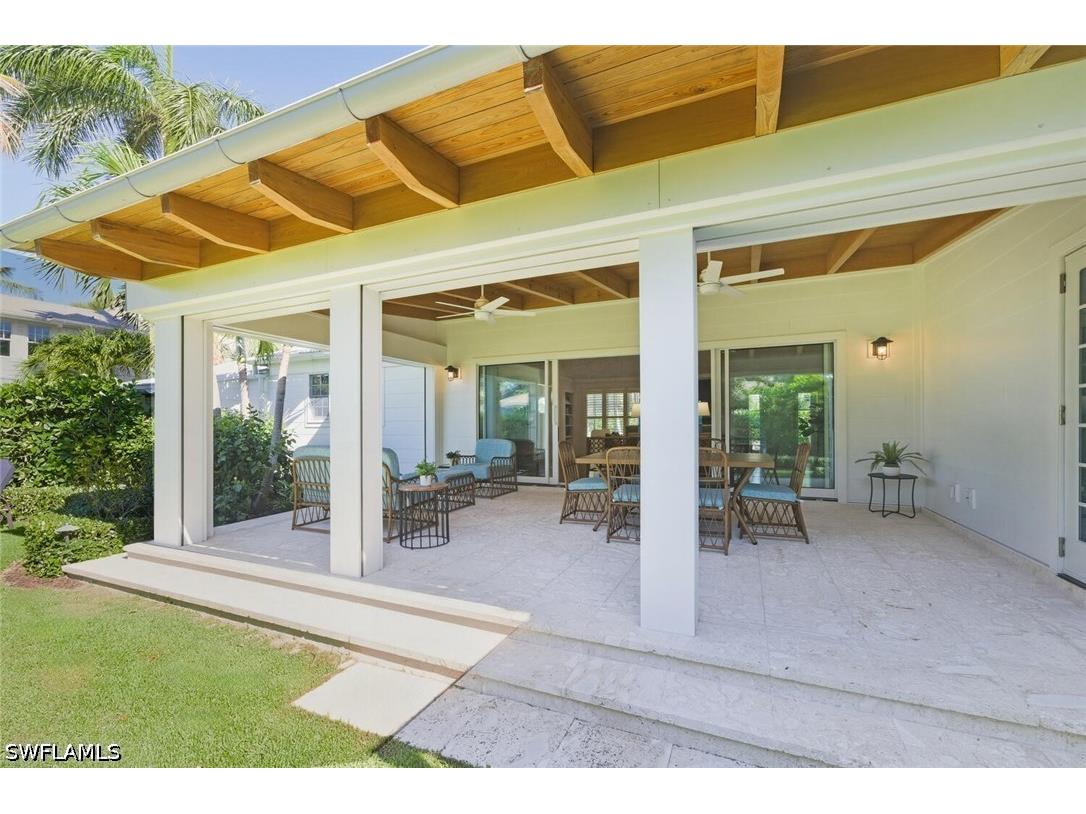 92 10th Avenue S Naples FL 34102 226009549 image37