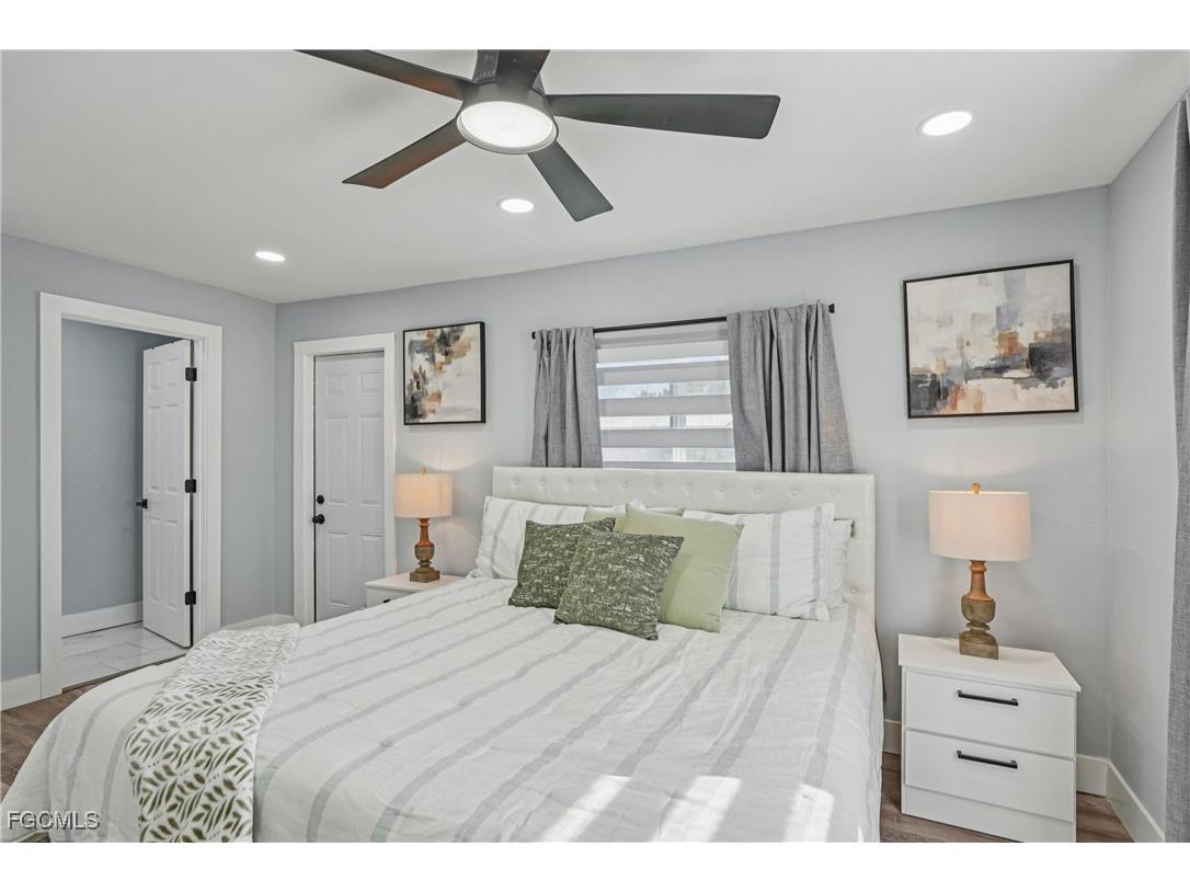 92 Oak Street North Fort Myers FL 33903 2025022208 image15