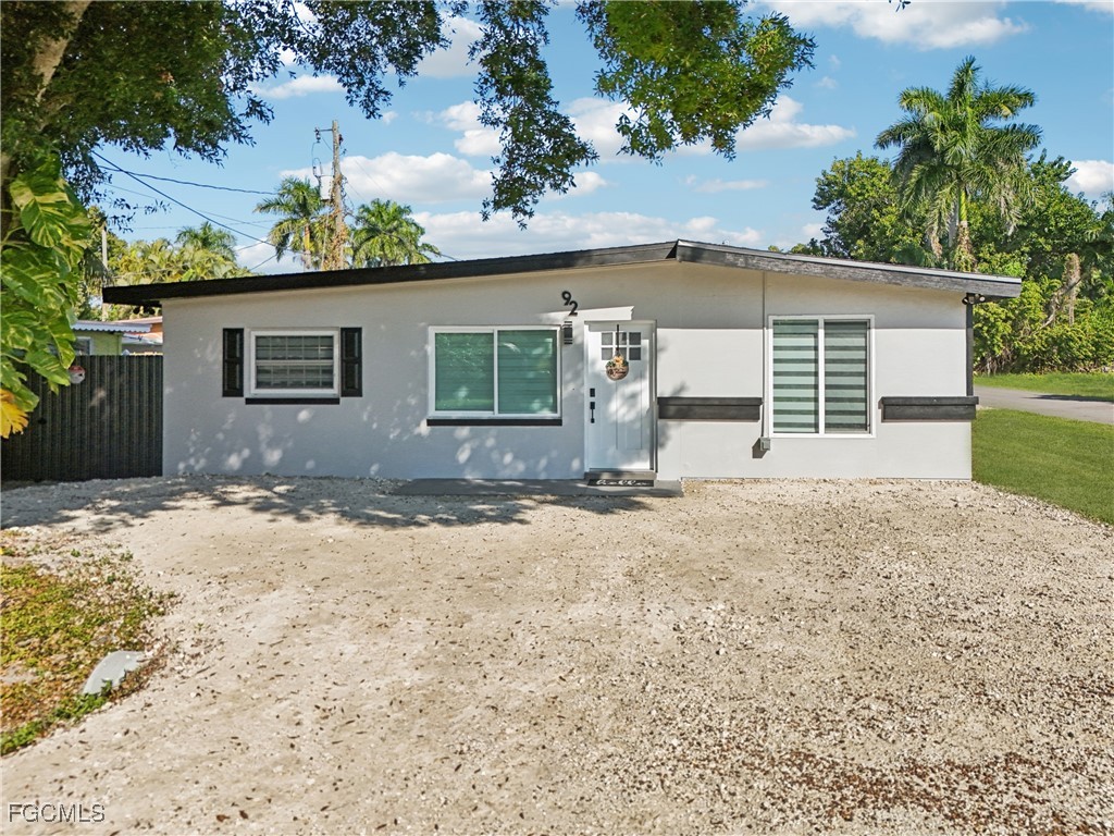 92 Oak Street North Fort Myers FL 33903 2025022208 image38