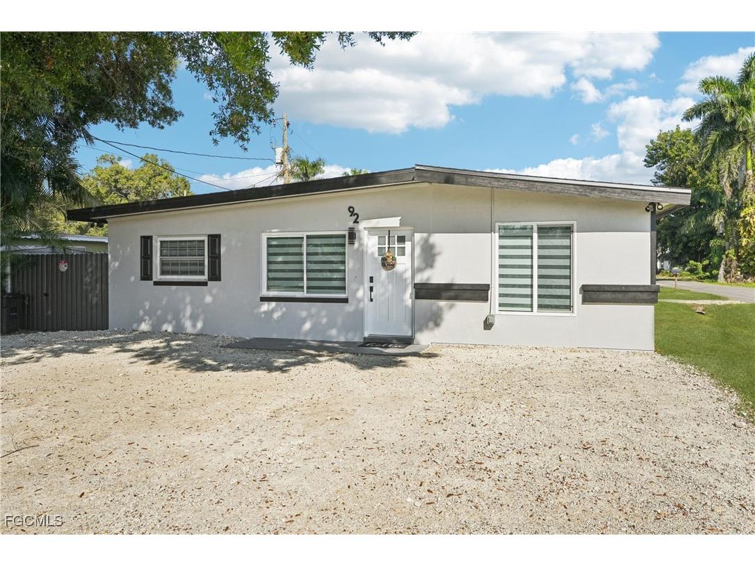 92 Oak Street North Fort Myers FL 33903 2025022208 image40