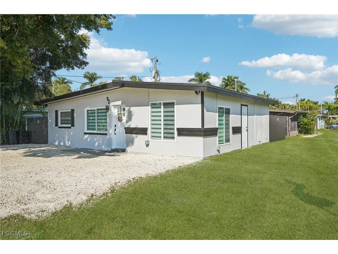 92 Oak Street North Fort Myers FL 33903 2025022208 image41
