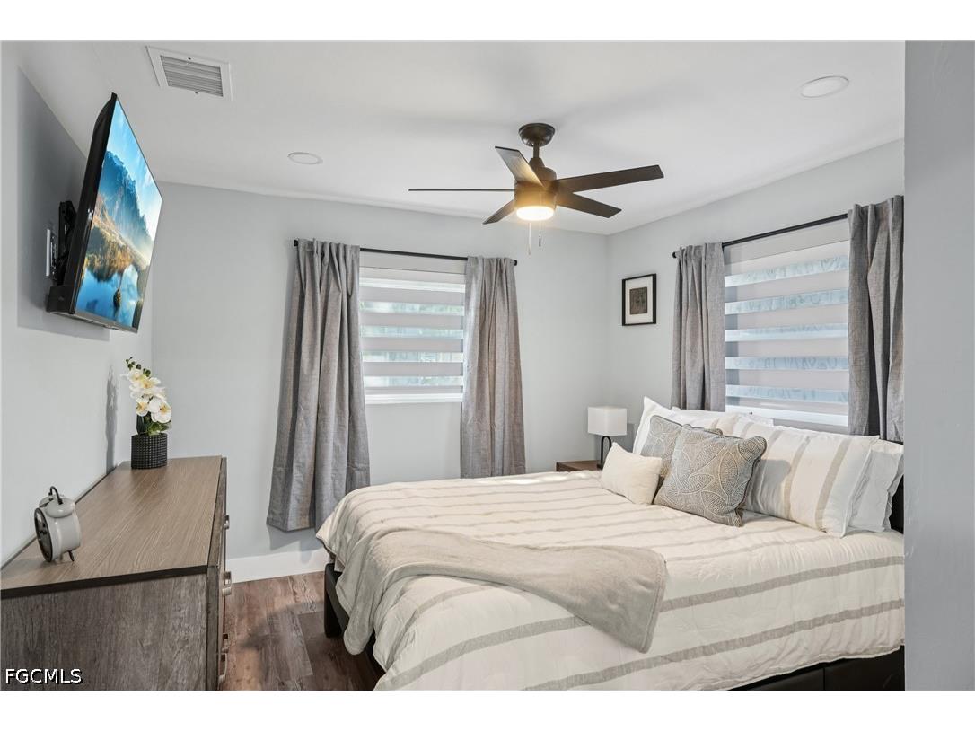 92 Oak Street North Fort Myers FL 33903 2026019096 image19