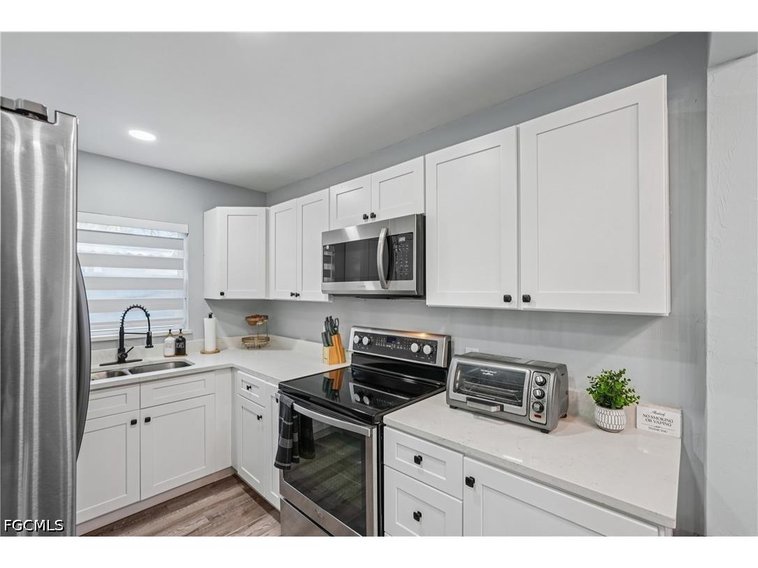 92 Oak Street North Fort Myers FL 33903 2026019096 image9