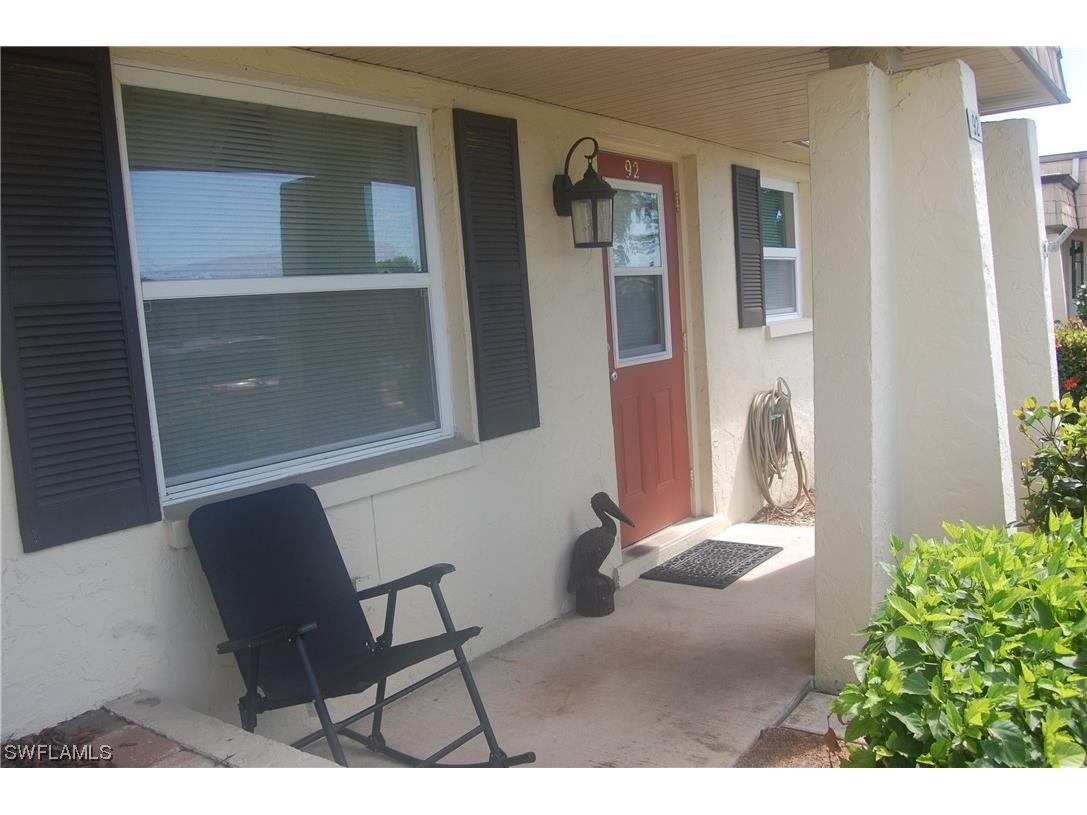92 Pioneer Court Fort Myers FL 33919 223072723 image1