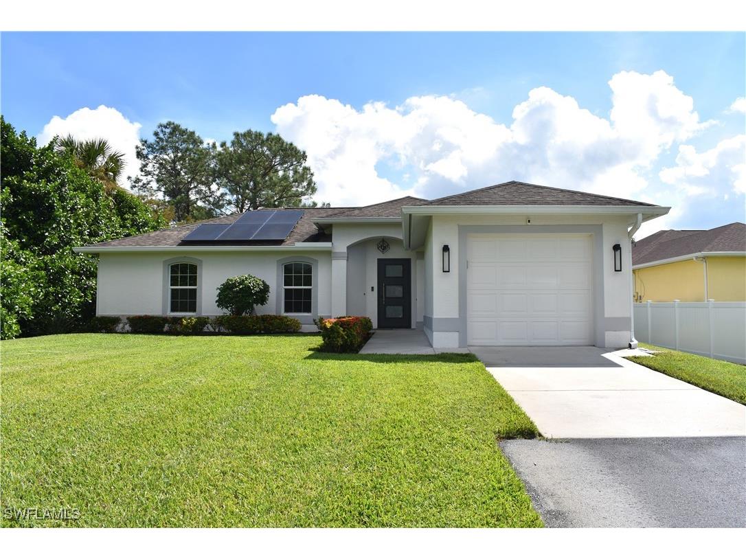 920 17th Street SW Naples FL 34117 224079868 image1