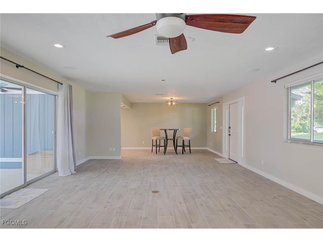 920 Altadena Drive Fort Myers FL 33919 225063285 image5