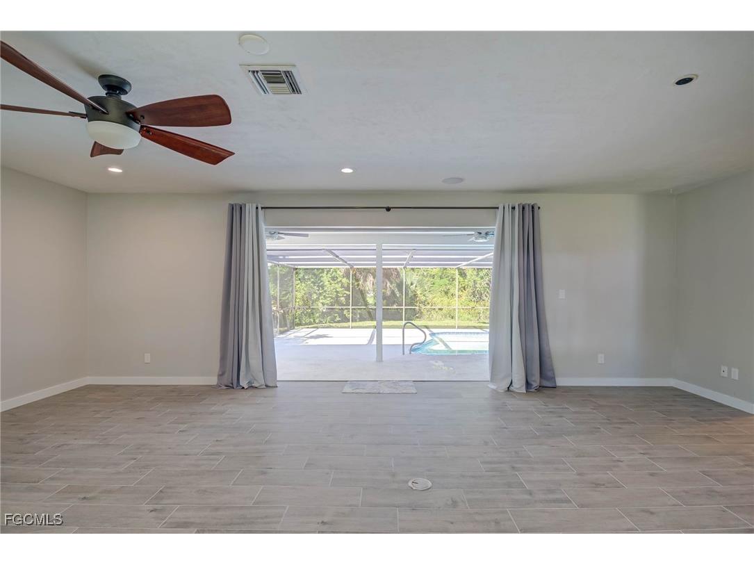 920 Altadena Drive Fort Myers FL 33919 225063285 image9