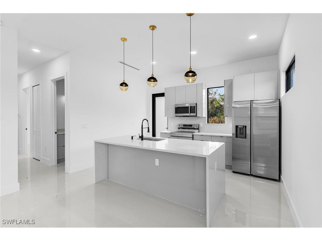 920 Anaconda Avenue S Lehigh Acres FL 33974 226004685 image5