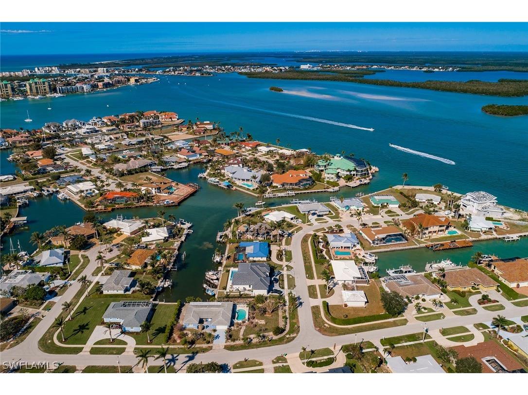 920 Iris Court Marco Island FL 34145 223006618 image1