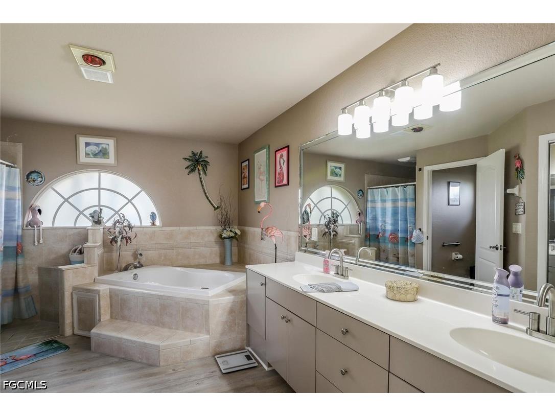 920 NW 3rd Avenue Cape Coral FL 33993 2026022995 image13