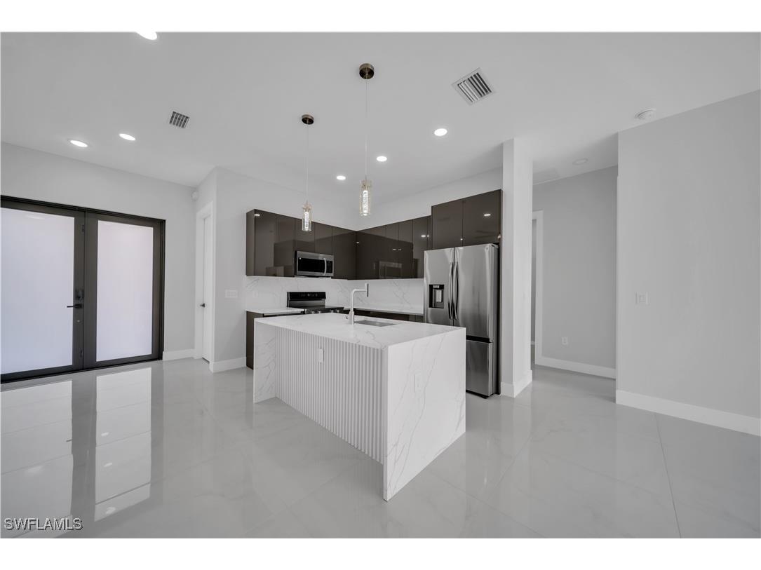 920 Palmetto Avenue E Lehigh Acres FL 33972 225049008 image5